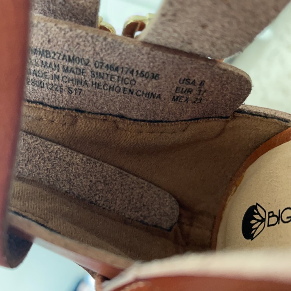 Strap Sandals - Picture 6 of 6